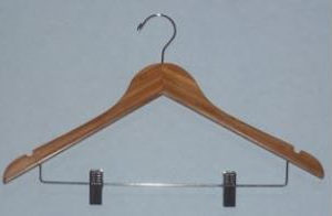 STYLES HANGER BB-32072. 17" Long X 1/2" Thick Suit with Clips - Natural/Chrome.